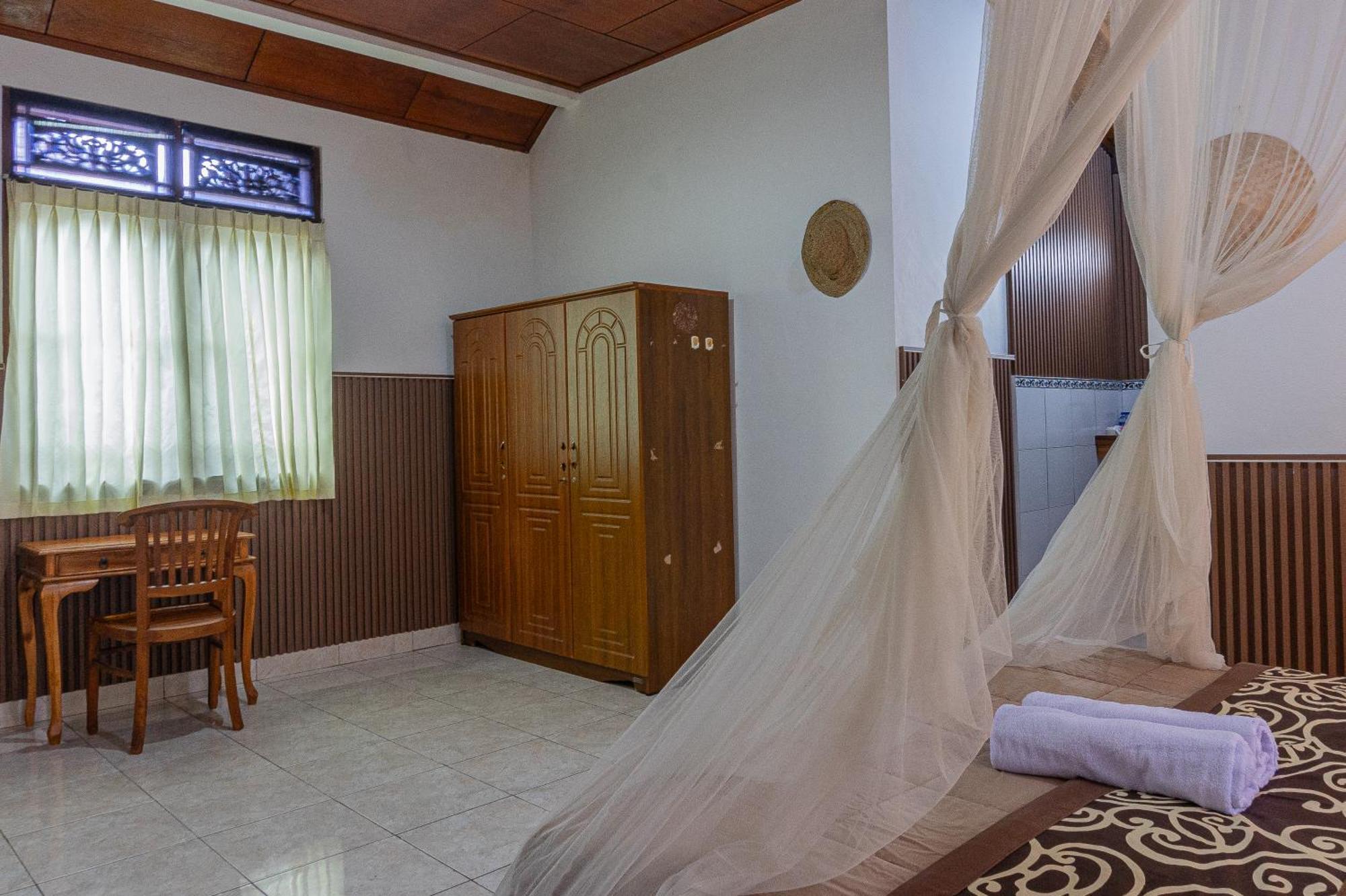 Gasthuis Artha Dewata 2*